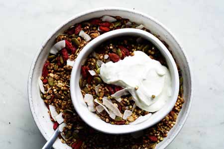 Peanut butter and goji granola