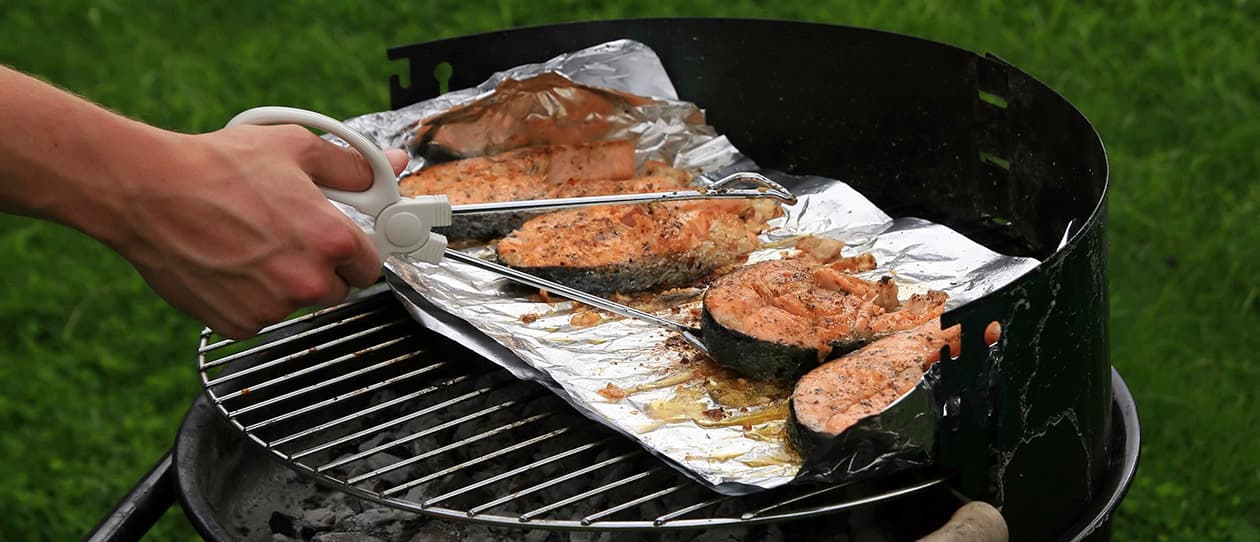 Real men thrill on the grill 1260x542