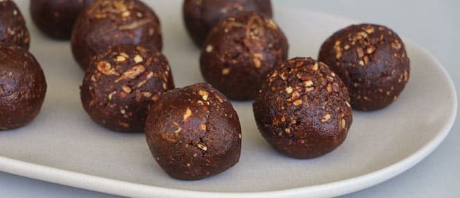 Picnic chocolate bar balls