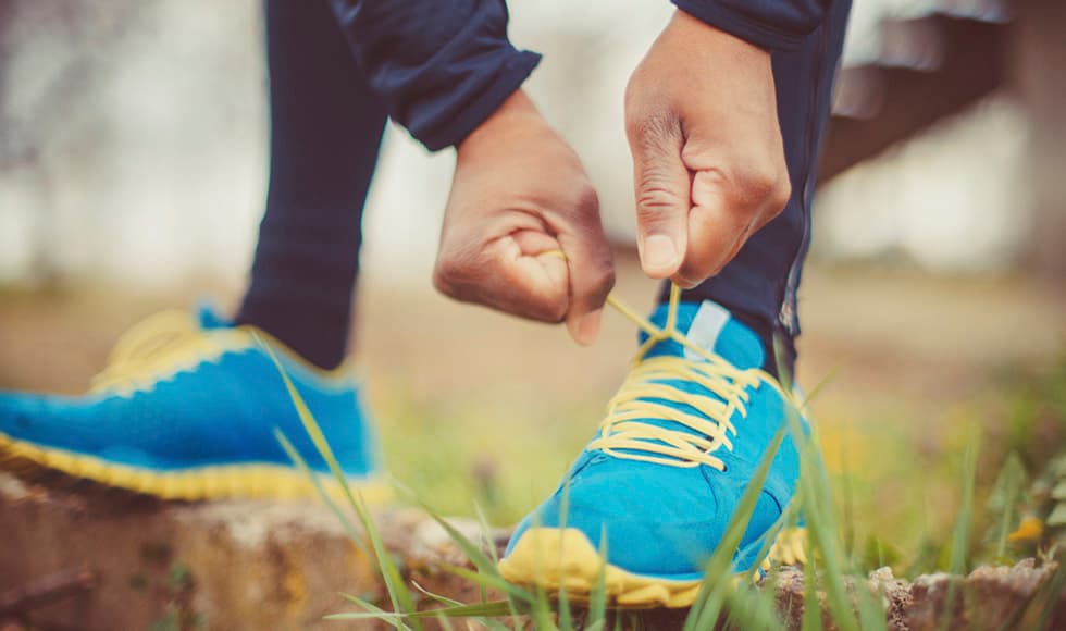 How to choose the right running shoes thumb