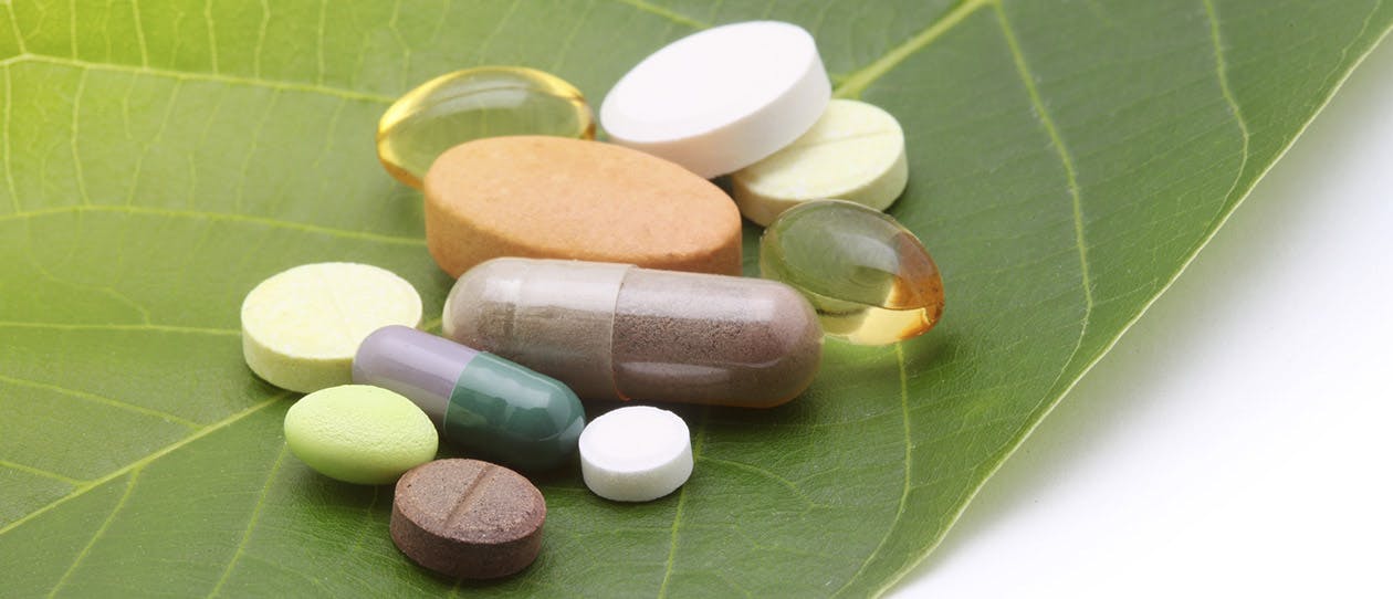 Research update Multivitamin use linked to fewer heart attacks for women 1260x542