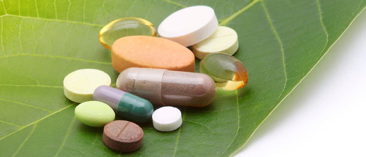 Research update Multivitamin use linked to fewer heart attacks for women 1260x542
