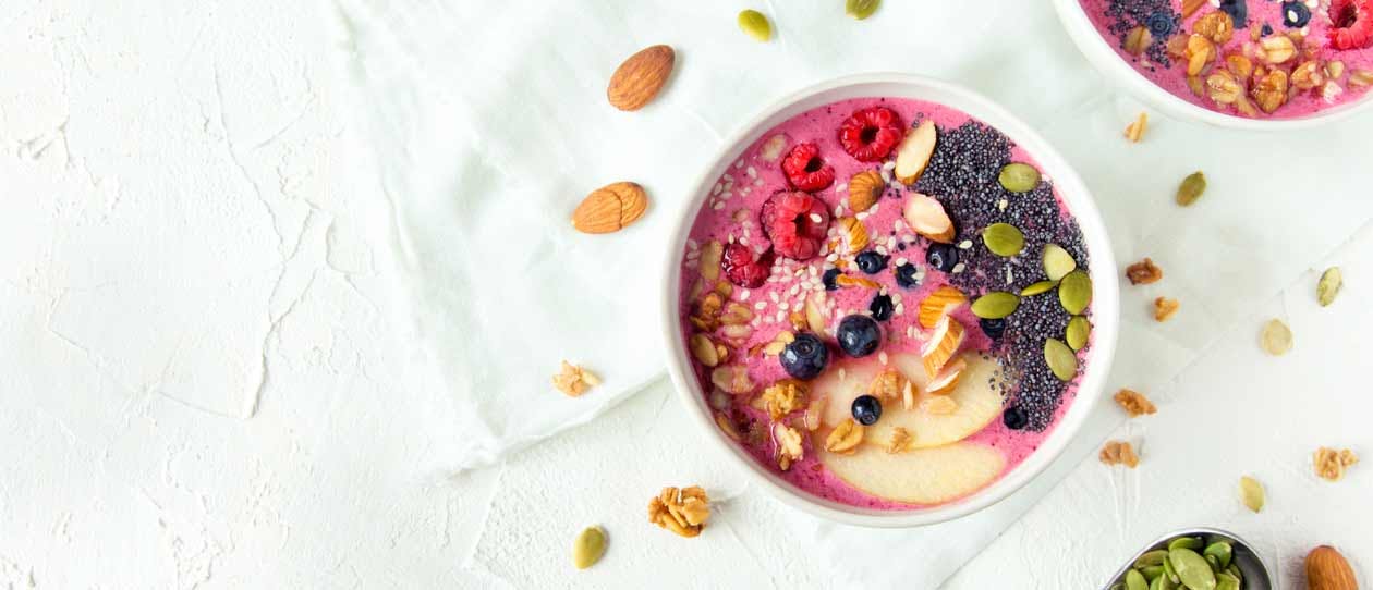 Banana, berry and yoghurt smoothie bowl by CSIRO Healthy Gut Diet