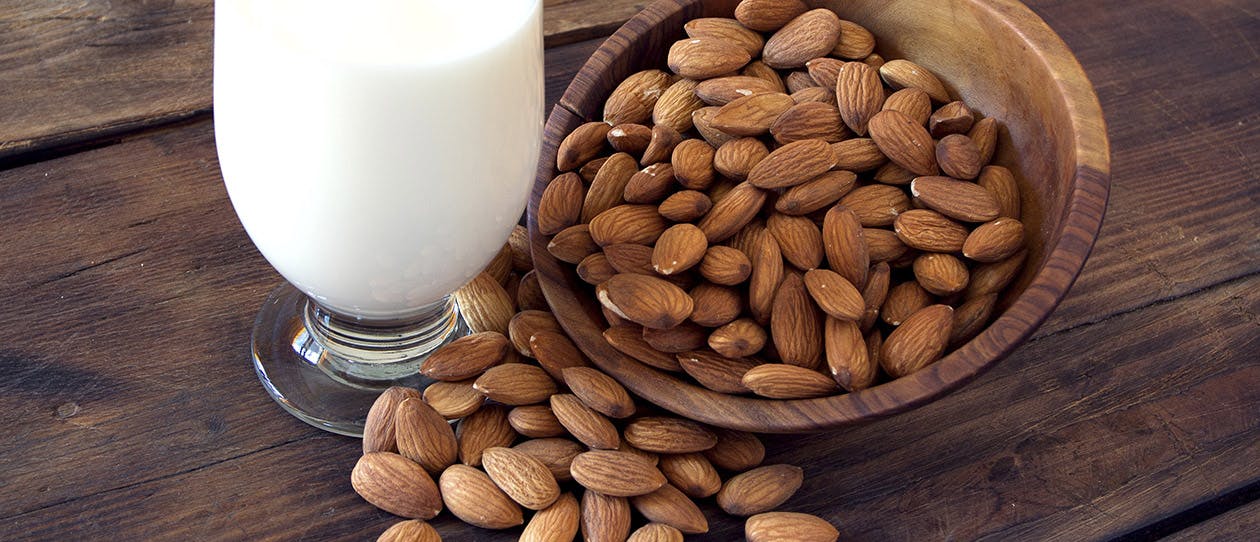 Why almonds are good for your heart 1260x542